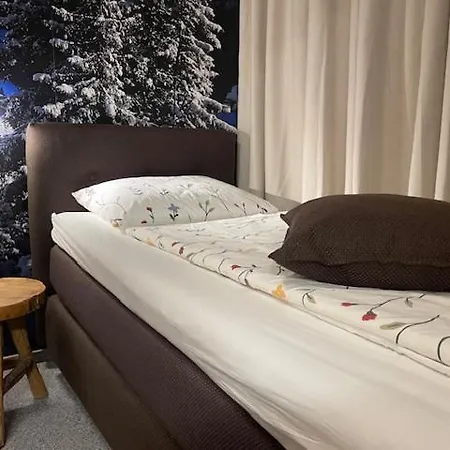 Saalbacher Real 3 * Σάαλμπαχ-Χίντεργκλεμ